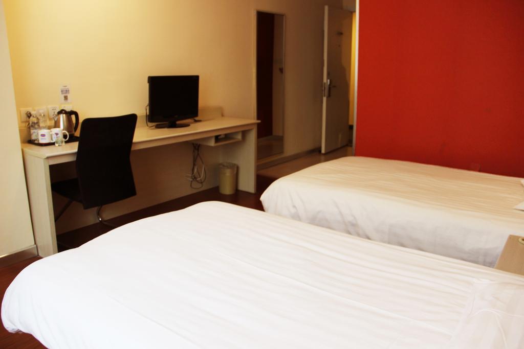 Gold Mine Express Hotel Nanning Habitación foto